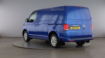 2021 Volkswagen 2.0 TDI T28 Highline DSG FWD SWB Euro 6 5-door (Blue) - Image: 3
