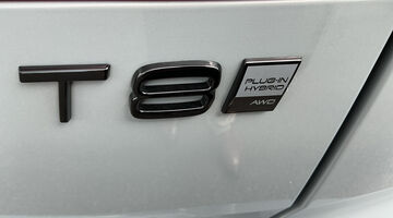 2026 Volvo 2.0 T8 18.8kWh Ultra Black Edition Auto Euro 6 5-door (Grey) - Image: 33