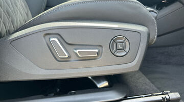 2026 Audi 100kWh Black Edition Auto quattro 5-door (Grey) - Image: 17