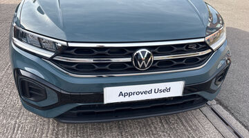 2024 Volkswagen 2.0 TDI R-Line DSG Euro 6 5-door (Blue) - Image: 33