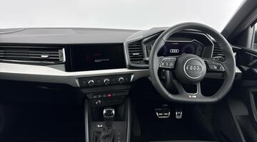 2026 Audi Sportback Black Edition 30 TFSI 116 PS S tronic (Red) - Image: 8