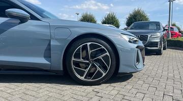 2026 Audi 105kWh Auto quattro 4-door (Grey) - Image: 5