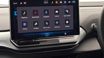 2025 Volkswagen Pro 77kWh Match Auto 5-door (White) - Image: 12