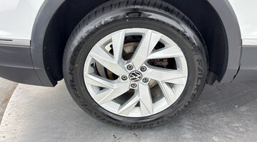 2023 Volkswagen TSI Life DSG Euro 6 5-door (White) - Image: 30