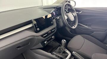 2026 Škoda Hatch Design Edition 1.0 TSI 116 PS 6G Man (Multicolour) - Image: 2