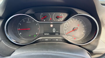 2020 Vauxhall Turbo SRi Nav Euro 6 5-door (Blue) - Image: 38