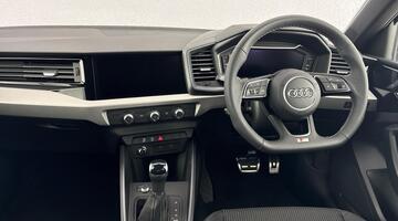 2026 Audi Sportback Black Edition 30 TFSI 116 PS S tronic (Blue) - Image: 8