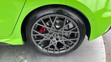 2026 Audi RS 3 Sportback Carbon Black 400 PS S tronic (Green) - Image: 35