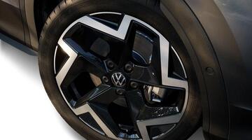 2026 Volkswagen ETSI MHEV R-Line DSG Euro 6 5-door (Grey) - Image: 8