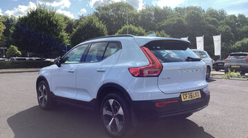 2026 Volvo 2.0 B3 MHEV Plus Dark DCT Auto Euro 6 5-door (Blue) - Image: 3