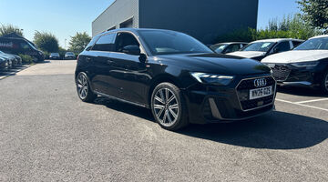 2026 Audi 1.0 TFSI 30 S line Sportback S Tronic Euro 6 5-door (Black) - Image: 14