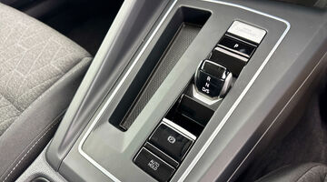 2025 Volkswagen TSI eHybrid 19.7kWh Match DSG Euro 6 5-door (Black) - Image: 25