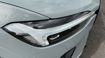 2026 Volvo 2.0 T8 18.8kWh Ultra Black Edition Auto Euro 6 5-door (Grey) - Image: 41