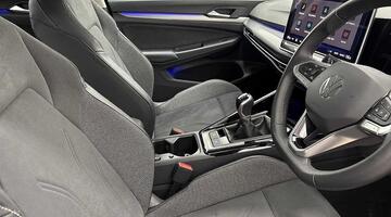 2025 Volkswagen TSI Style Euro 6 5-door (Black) - Image: 10
