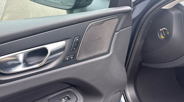 2026 Volvo 2.0 B5 MHEV Plus Pro Auto Euro 6 5-door (Blue) - Image: 25