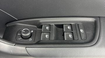 2026 Audi Sportback Black Edition 30 TFSI 116 PS S tronic (Blue) - Image: 19