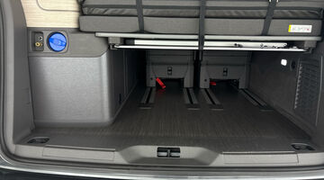 2025 Volkswagen 2.0 TDI Ocean 5-door DSG (Grey) - Image: 31