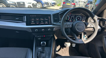 2026 Audi 1.0 TFSI 30 S line Sportback S Tronic Euro 6 5-door (Black) - Image: 8