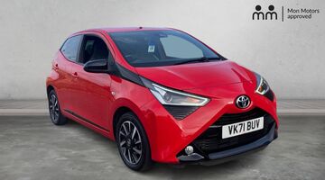 2021 Toyota 1.0 VVT-i x-trend Euro 6 5-door (Red) - Image: 1