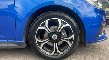 2019 MG VTi-TECH Exclusive Euro 6 5-door (Blue) - Image: 5