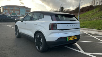 2026 Volvo Single Motor Extended Range 69kWh Plus Auto 5-door (White) - Image: 3