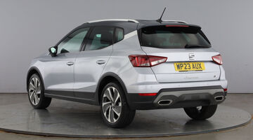 2023 SEAT TSI FR Sport DSG Euro 6 5-door (Silver) - Image: 3