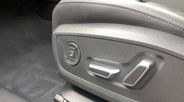 2026 Audi 100kWh Edition 1 Auto quattro 5-door (Blue) - Image: 14
