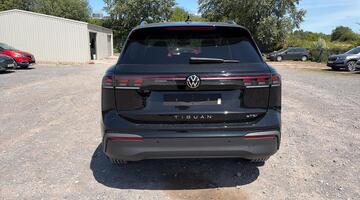 2026 Volkswagen ETSI MHEV Match DSG Euro 6 5-door (Black) - Image: 12