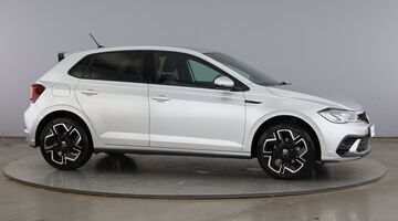 2025 Volkswagen 1.0 TSI R-Line DSG Euro 6 5-door (Silver) - Image: 4
