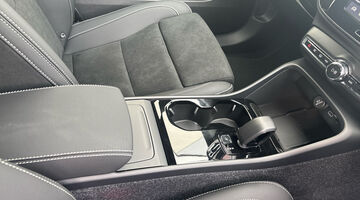 2026 Volvo Single Motor Extended Range 82kWh Plus Black Edition Auto 5-door (Blue) - Image: 18