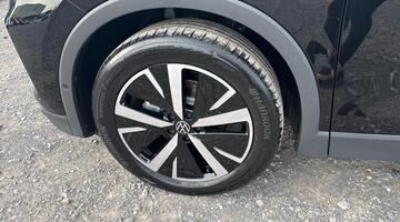 2026 Volkswagen Match 1.5 eTSI 150 PS 7-Speed DSG 5-door (Black) - Image: 22