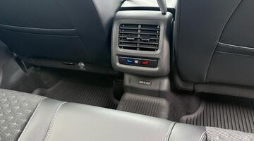 2026 Volkswagen ETSI MHEV R-Line DSG Euro 6 5-door (Black) - Image: 21