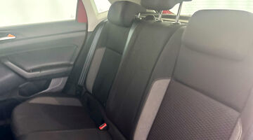 2024 Volkswagen 1.0 TSI Match Euro 6 5-door (Red) - Image: 33
