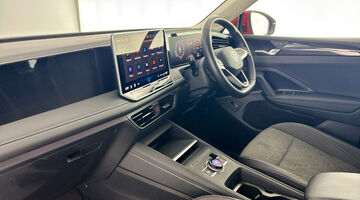 2024 Volkswagen 2.0 TDI Match DSG Euro 6 5-door (Red) - Image: 2
