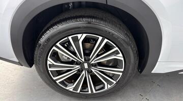 2026 Geely EM-i 29.8kWh Ultra Auto Euro 6 5-door (Silver) - Image: 28