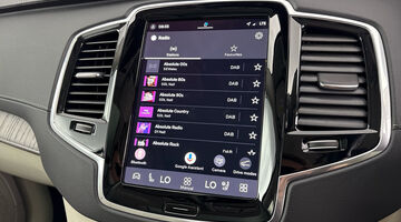 2024 Volvo 2.0h T8 18.8kWh Plus Edition Auto 4WD Euro 6 5-door (Grey) - Image: 27