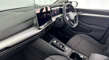 2025 Volkswagen TSI eHybrid 19.7kWh Match DSG Euro 6 5-door (Black) - Image: 2