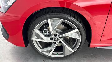2026 Audi Sportback Black Edition TFSI 150 PS S tronic (Red) - Image: 38