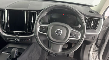 2021 Volvo 2.0 B5 MHEV Momentum Auto Euro 6 5-door (Silver) - Image: 11