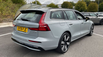 2026 Volvo 2.0 T6 18.8kWh Plus Auto Euro 6 5-door (Grey) - Image: 16