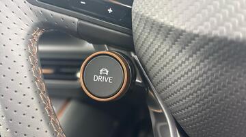 2026 CUPRA V3 59 kWh AFV 230 Auto (Silver) - Image: 7