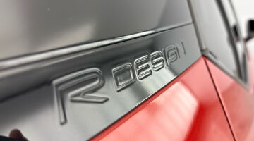2020 Volvo 2.0 T5 R-Design Auto Euro 6 5-door (Red) - Image: 29