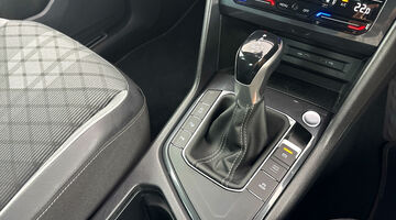 2023 Volkswagen TSI R-Line Edition DSG Euro 6 5-door (Grey) - Image: 24