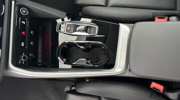 2025 Audi 2.0 TDI Sport S Tronic quattro Euro 6 5-door (Black) - Image: 39