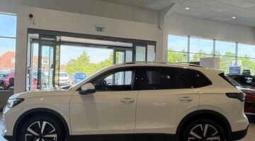 2026 Volkswagen Match 1.5 eTSI 150 PS 7-Speed DSG 5-door (White) - Image: 6