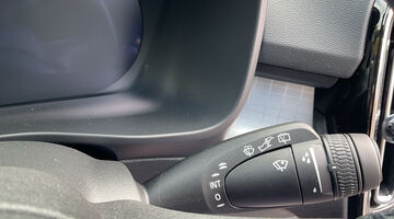 2026 Volvo 2.0 B3 MHEV Ultra Black Edition DCT Auto Euro 6 5-door (White) - Image: 48