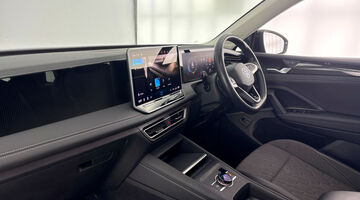 2024 Volkswagen 2.0 TDI Match DSG Euro 6 5-door (Grey) - Image: 2