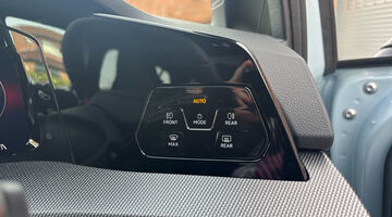 2026 Volkswagen 2.0 TSI GTI DSG Euro 6 5-door (Blue) - Image: 13