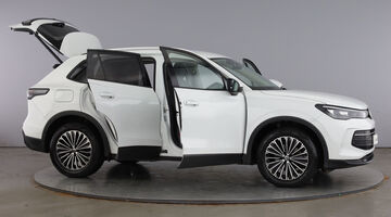 2024 Volkswagen ETSI MHEV Match DSG Euro 6 5-door (White) - Image: 11