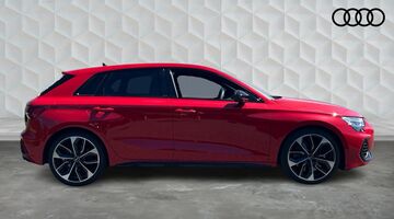 2025 Audi 2.0 TFSI Black Edition Sportback S Tronic quattro Euro 6 5-door (Red) - Image: 4